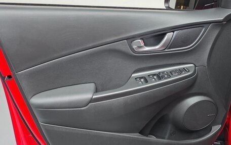 Hyundai Kona I, 2022 год, 1 340 000 рублей, 20 фотография