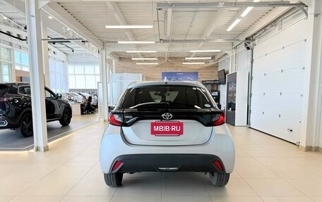 Toyota Yaris, 2020 год, 1 179 000 рублей, 5 фотография