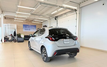 Toyota Yaris, 2020 год, 1 179 000 рублей, 4 фотография