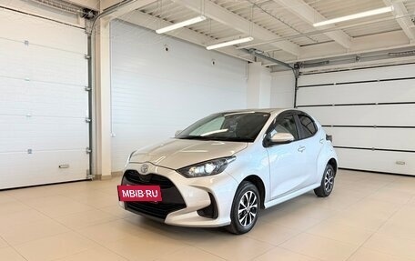 Toyota Yaris, 2020 год, 1 179 000 рублей, 2 фотография