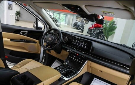 KIA Carnival, 2020 год, 2 432 000 рублей, 12 фотография