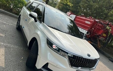KIA Carnival, 2020 год, 2 432 000 рублей, 3 фотография