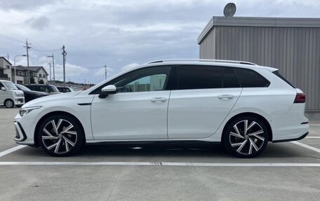 Volkswagen Golf VIII, 2024 год, 1 650 000 рублей, 2 фотография