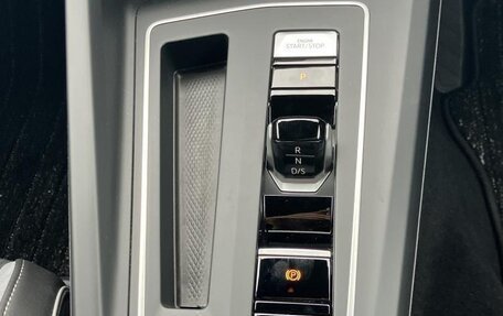 Volkswagen Golf VIII, 2024 год, 1 650 000 рублей, 16 фотография