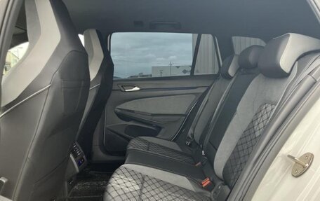 Volkswagen Golf VIII, 2024 год, 1 650 000 рублей, 24 фотография