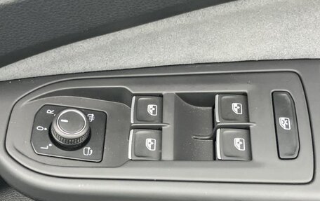 Volkswagen Golf VIII, 2024 год, 1 650 000 рублей, 21 фотография