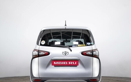 Toyota Sienta II, 2016 год, 1 349 000 рублей, 6 фотография