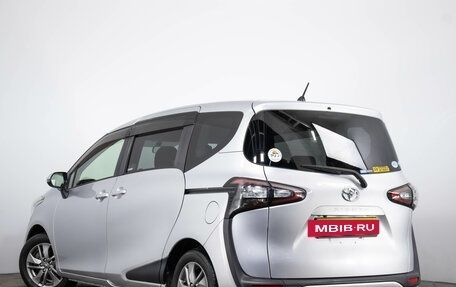 Toyota Sienta II, 2016 год, 1 349 000 рублей, 7 фотография