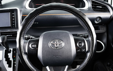 Toyota Sienta II, 2016 год, 1 349 000 рублей, 16 фотография