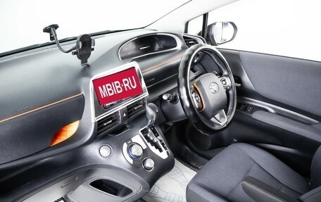 Toyota Sienta II, 2016 год, 1 349 000 рублей, 12 фотография