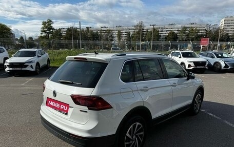 Volkswagen Tiguan II, 2018 год, 2 810 000 рублей, 5 фотография