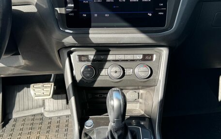 Volkswagen Tiguan II, 2018 год, 2 810 000 рублей, 13 фотография