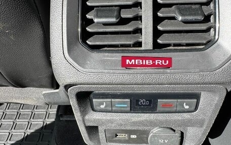 Volkswagen Tiguan II, 2018 год, 2 810 000 рублей, 16 фотография