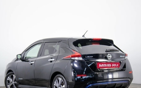 Nissan Leaf II, 2018 год, 1 699 000 рублей, 7 фотография