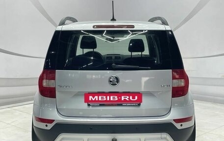 Skoda Yeti I рестайлинг, 2017 год, 1 229 000 рублей, 8 фотография