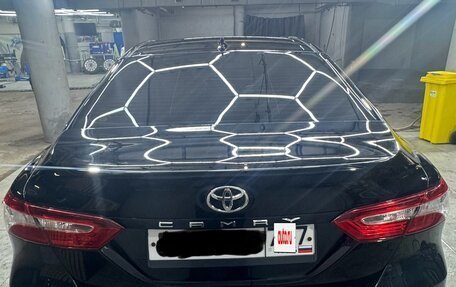 Toyota Camry, 2018 год, 1 820 000 рублей, 8 фотография