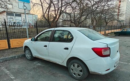 Renault Logan II, 2018 год, 230 000 рублей, 4 фотография