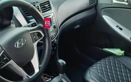 Hyundai Solaris II рестайлинг, 2011 год, 600 000 рублей, 9 фотография