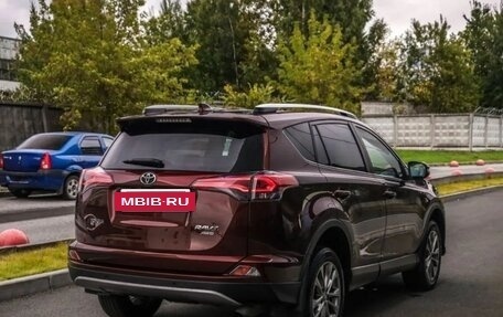Toyota RAV4, 2018 год, 2 888 000 рублей, 10 фотография