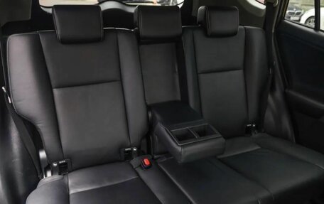 Toyota RAV4, 2018 год, 2 888 000 рублей, 22 фотография