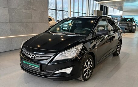 Hyundai Solaris II рестайлинг, 2016 год, 1 050 000 рублей, 3 фотография