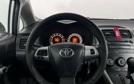 Toyota Auris II, 2011 год, 950 000 рублей, 11 фотография
