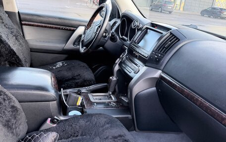 Toyota Land Cruiser 200, 2008 год, 2 700 000 рублей, 10 фотография