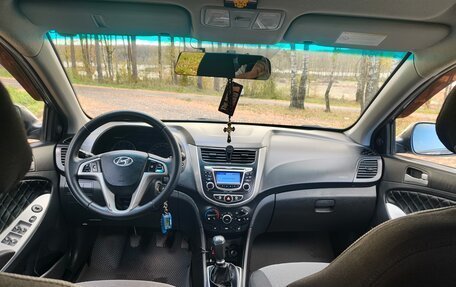 Hyundai Solaris II рестайлинг, 2014 год, 670 000 рублей, 14 фотография