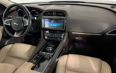 Jaguar F-Pace, 2020 год, 2 690 000 рублей, 11 фотография