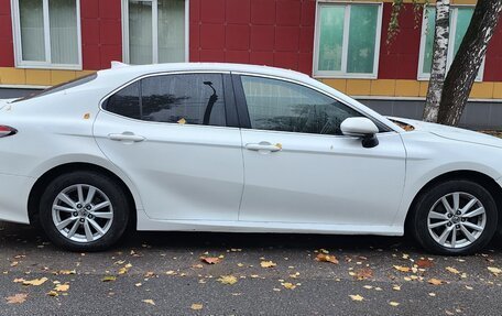 Toyota Camry, 2018 год, 1 350 000 рублей, 2 фотография