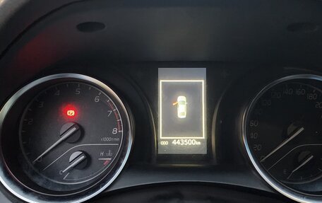 Toyota Camry, 2018 год, 1 350 000 рублей, 10 фотография