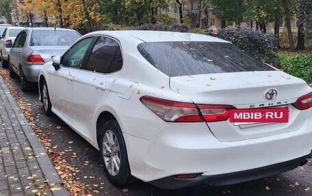 Toyota Camry, 2018 год, 1 350 000 рублей, 5 фотография