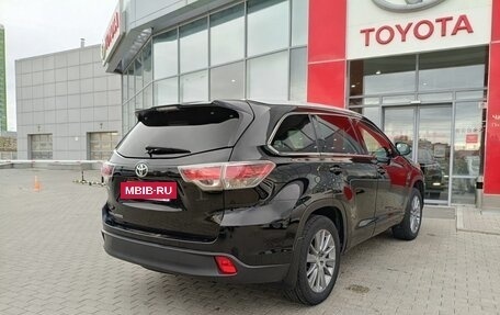 Toyota Highlander III, 2014 год, 2 512 000 рублей, 17 фотография