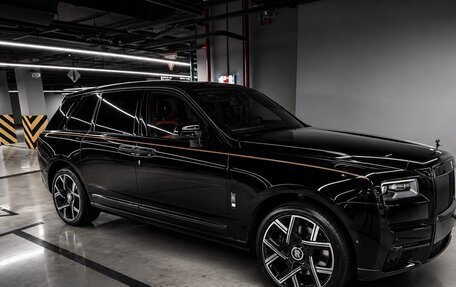 Rolls-Royce Cullinan, 2025 год, 62 000 000 рублей, 2 фотография