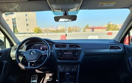 Volkswagen Tiguan II, 2018 год, 2 600 000 рублей, 7 фотография