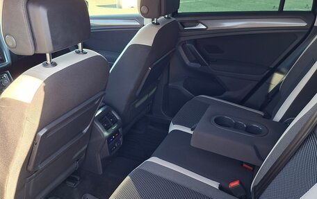 Volkswagen Tiguan II, 2018 год, 2 600 000 рублей, 8 фотография