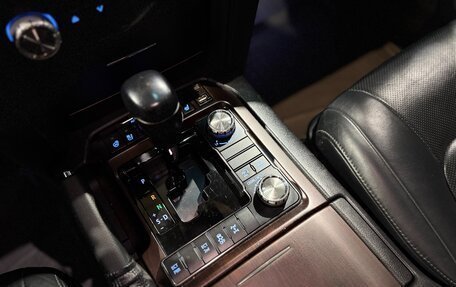 Toyota Land Cruiser 200, 2016 год, 5 500 000 рублей, 12 фотография