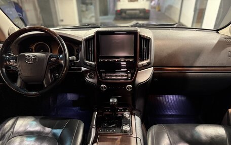 Toyota Land Cruiser 200, 2016 год, 5 500 000 рублей, 17 фотография
