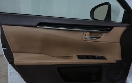 Lexus ES VII, 2016 год, 2 650 000 рублей, 10 фотография