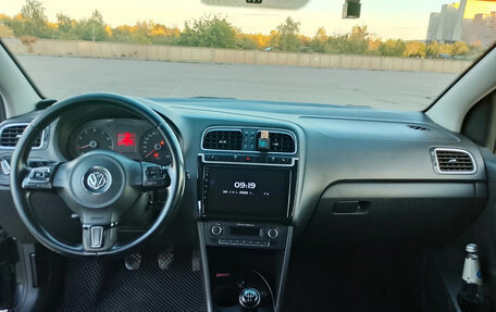 Volkswagen Polo VI (EU Market), 2012 год, 850 000 рублей, 4 фотография