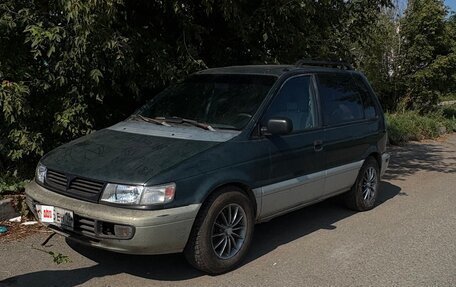 Mitsubishi Space Runner II, 1996 год, 150 000 рублей, 1 фотография