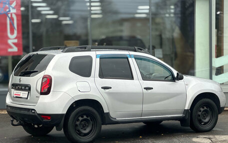 Renault Duster I рестайлинг, 2017 год, 869 000 рублей, 5 фотография