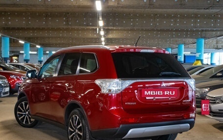 Mitsubishi Outlander III рестайлинг 3, 2014 год, 1 595 000 рублей, 3 фотография