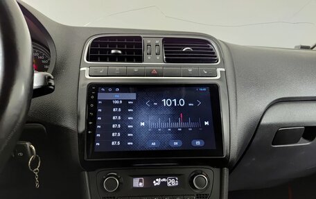 Volkswagen Polo VI (EU Market), 2012 год, 595 000 рублей, 18 фотография