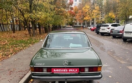 Mercedes-Benz W123, 1981 год, 380 000 рублей, 6 фотография