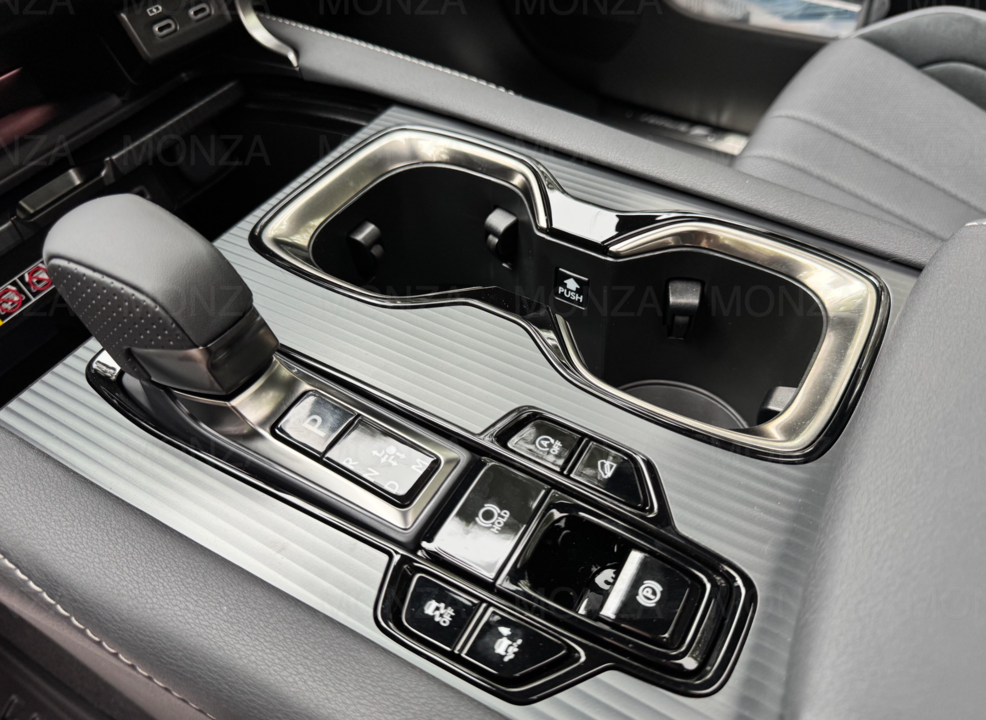 Lexus RX IV рестайлинг, 2026 год, 12 500 000 рублей, 6 фотография