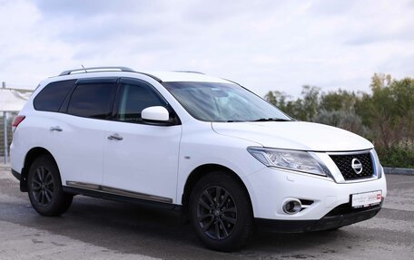 Nissan Pathfinder, 2015 год, 1 716 000 рублей, 3 фотография