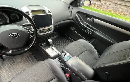 KIA cee'd I рестайлинг, 2008 год, 600 000 рублей, 12 фотография