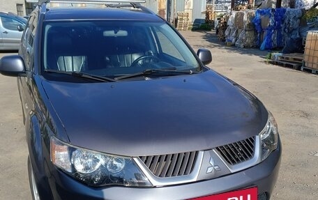Mitsubishi Outlander III рестайлинг 3, 2008 год, 920 000 рублей, 6 фотография