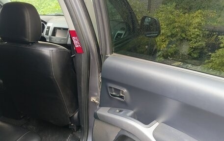 Mitsubishi Outlander III рестайлинг 3, 2008 год, 920 000 рублей, 10 фотография